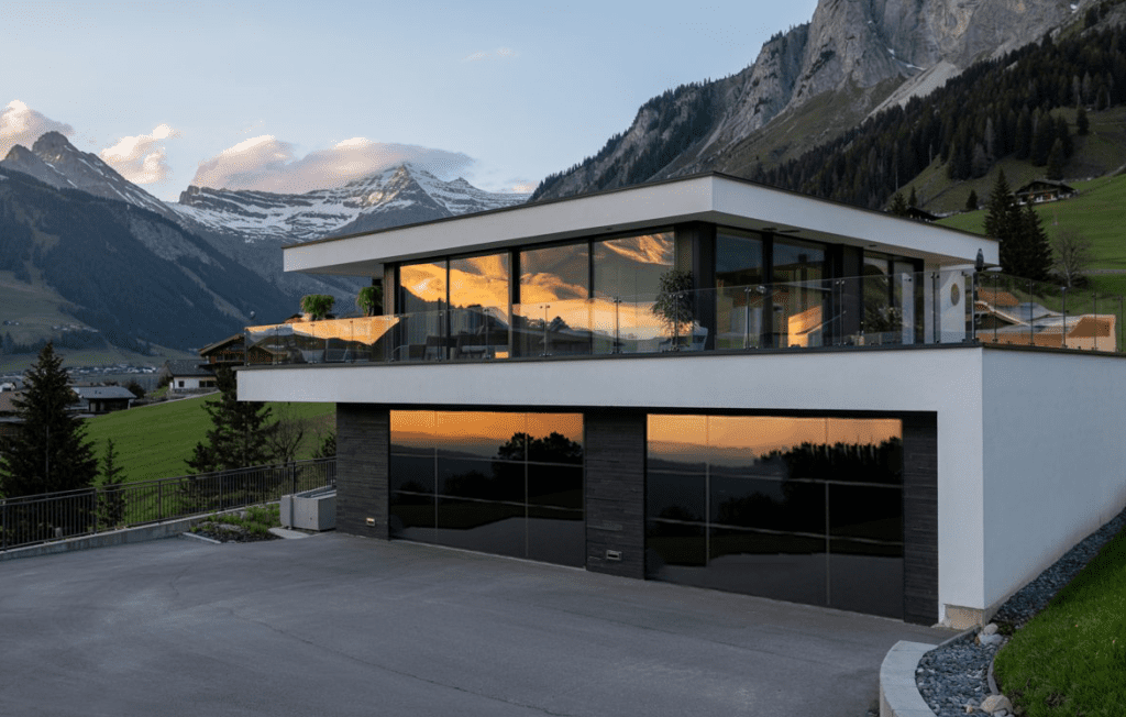 Garagentor aus Glas Austria
